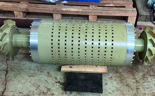 Rotor de máquina elétrica em bancada